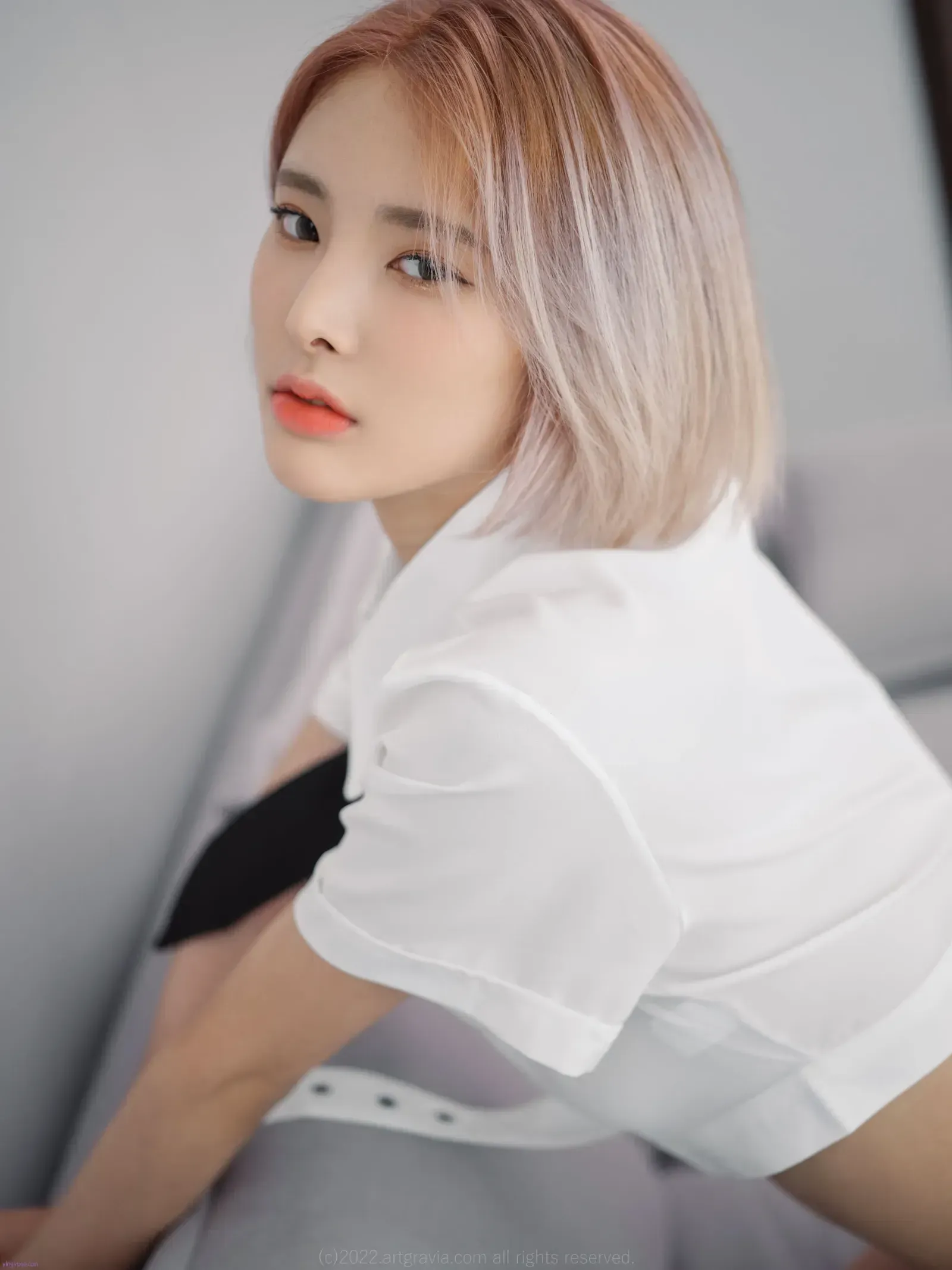 Hyoyeon(김효연)平台线索与公开写真风格整理