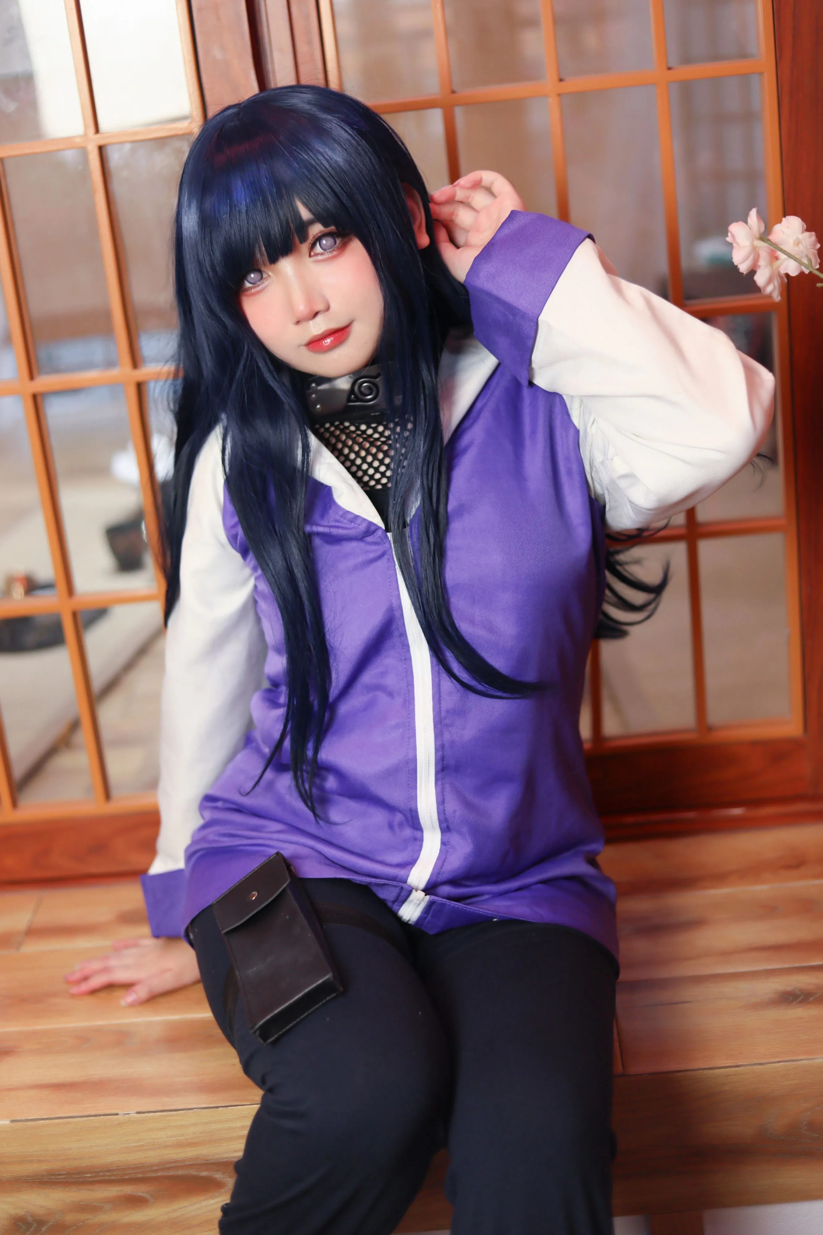 平台线索与Cosplay内容风格更新整理 白发黑色服装角色Cosplay画面