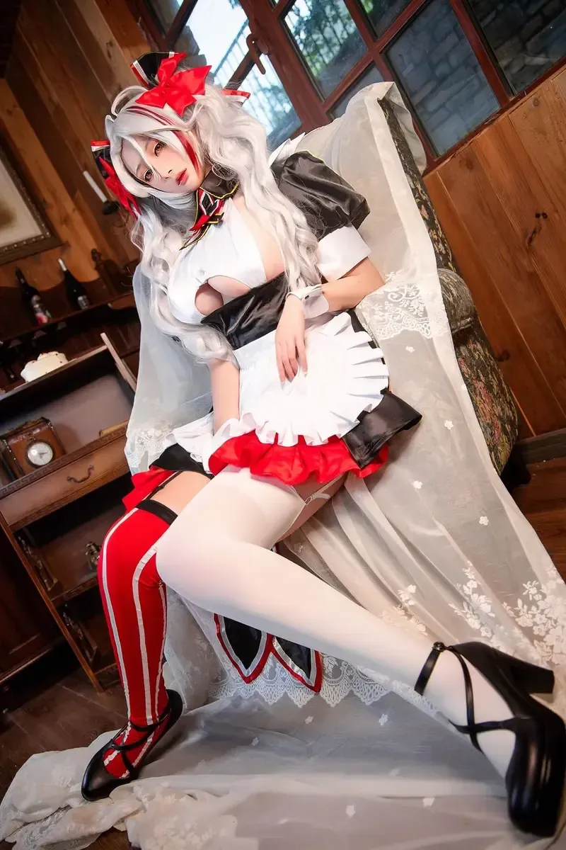 fushii_海堂公开平台与Cosplay作品风格整理 fushii_海堂白发红黑Cosplay造型照片