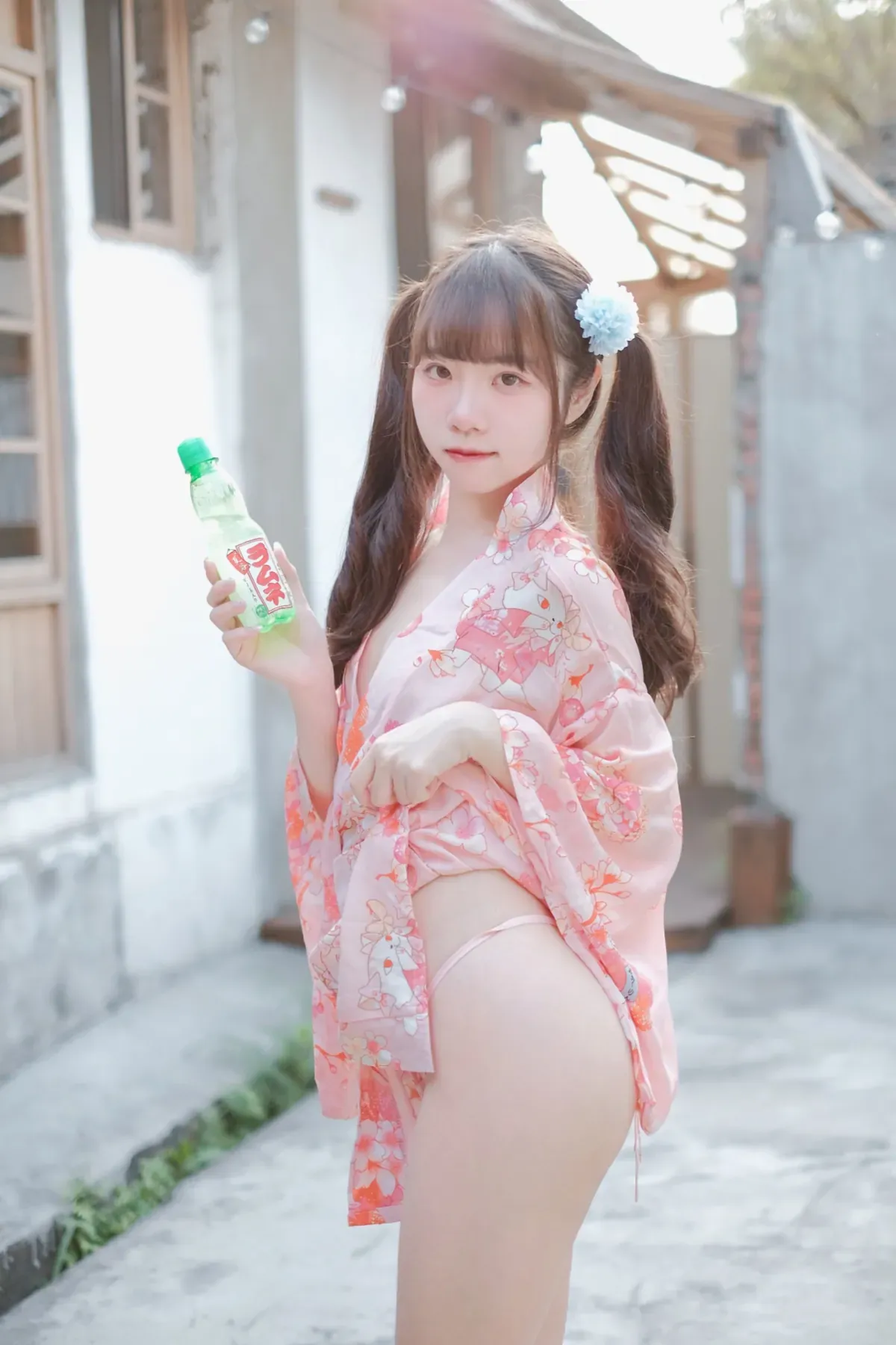 平台线索与社媒写真风格更新整理 粉色和服风格户外写真