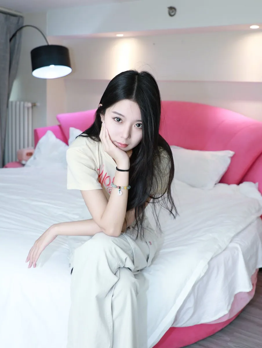 长发服饰造型图片