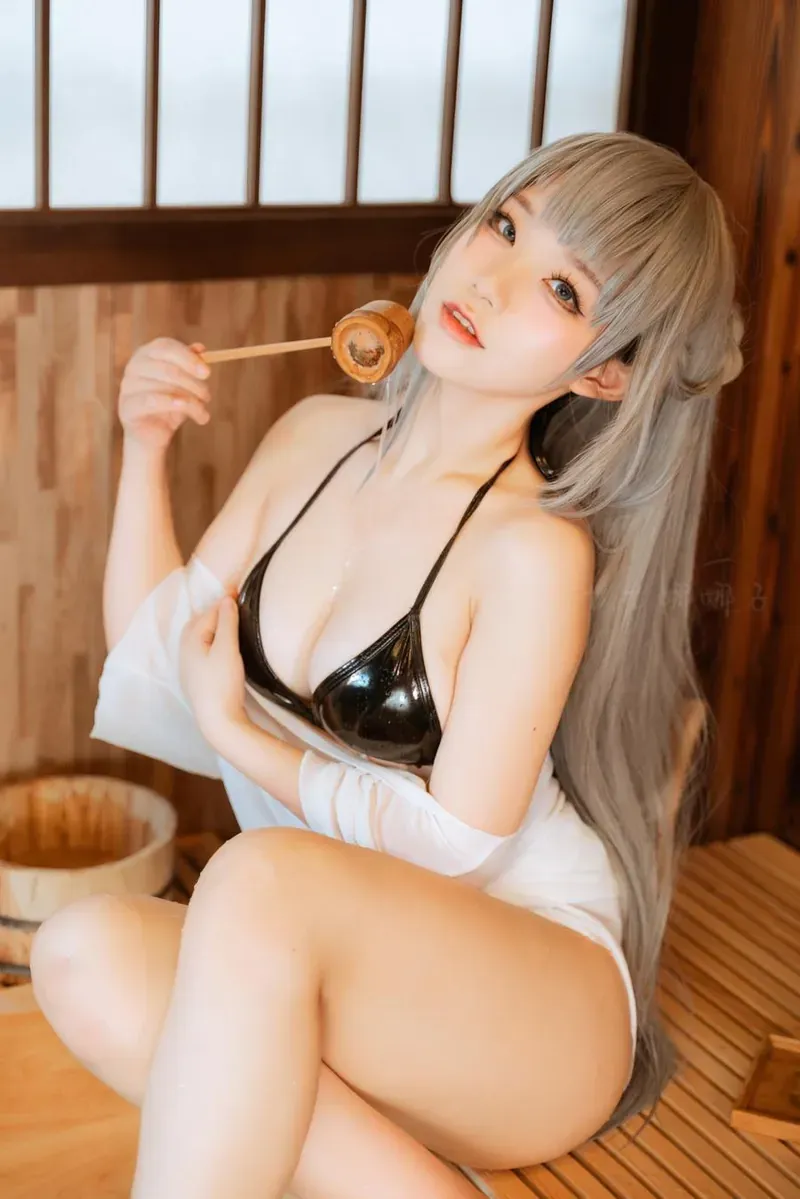 七七娜娜子微博与COS作品风格更新线索整理
