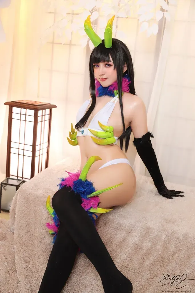 Instagram与社媒平台线索及Cosplay内容风格更新 绿色角色综合造型照片