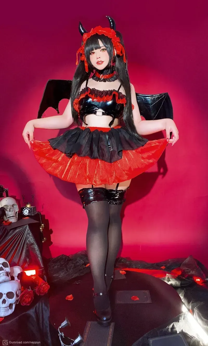 cosplay平台线索与角色写真更新方向 红黑恶魔风格Cosplay造型