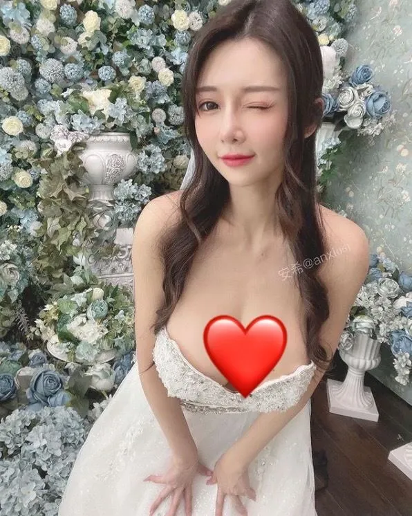 安希Anxi Instagram与YouTube社媒 写真风格更新线索